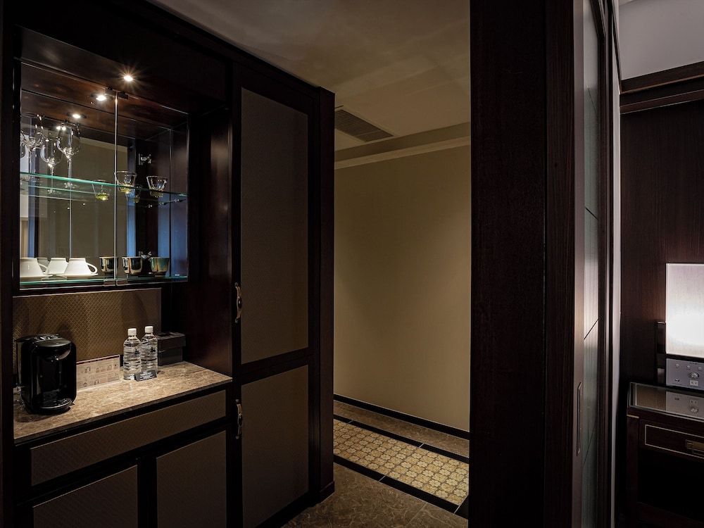 【プレミアコーナーツイン】3-7階／47.8平米 客室2 | 沖縄かりゆしリゾートEXES那覇