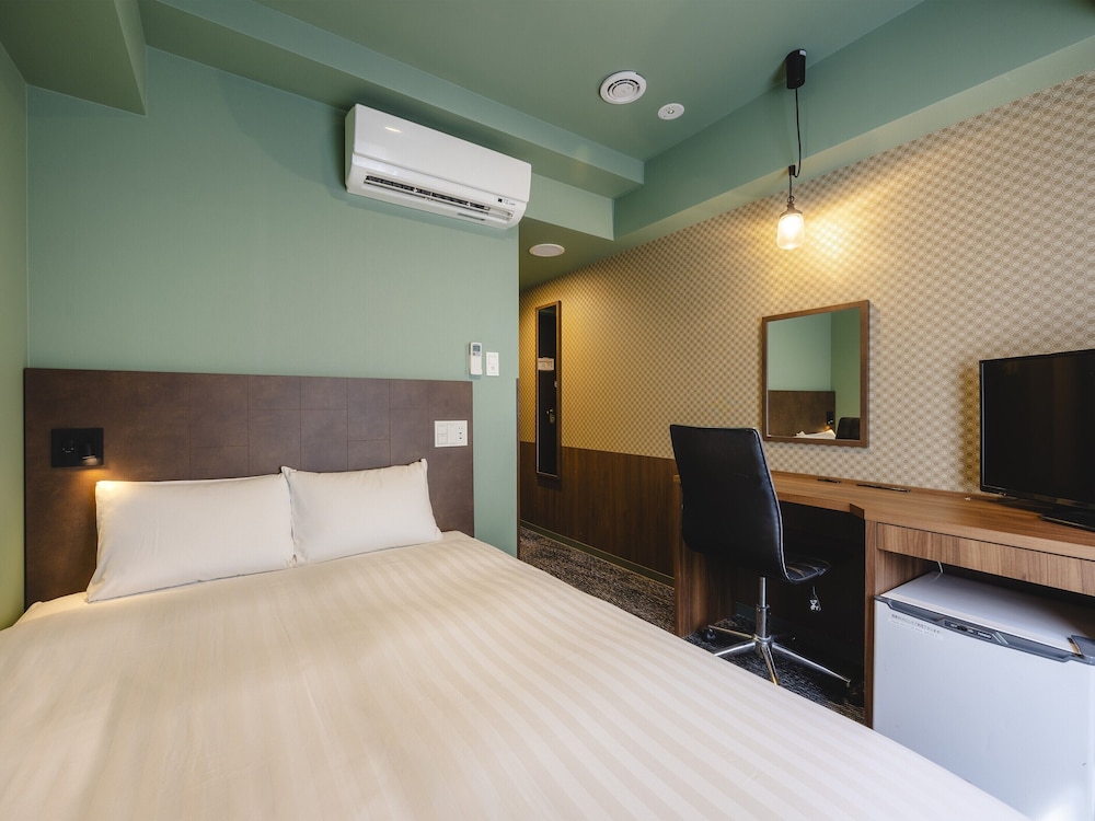 スモールダブルルーム 禁煙 | KOKO HOTEL 新橋御成門