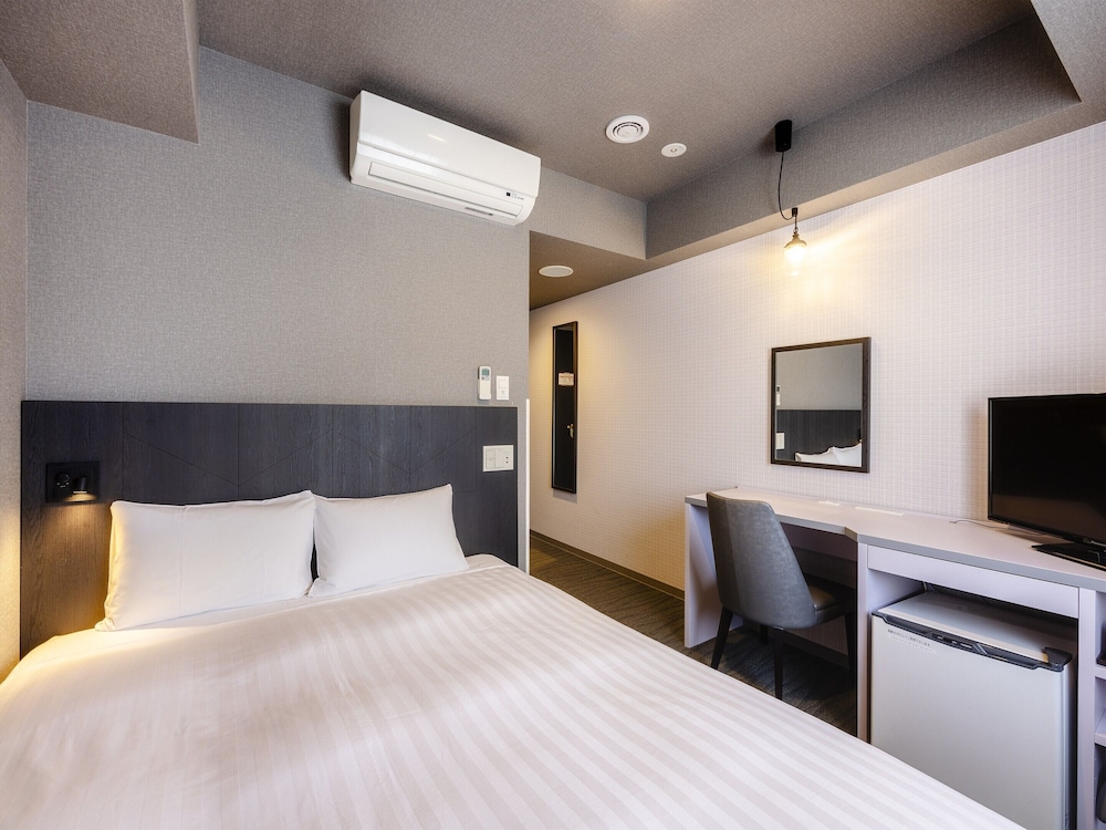 ダブルルーム 禁煙 客室7 | KOKO HOTEL 新橋御成門