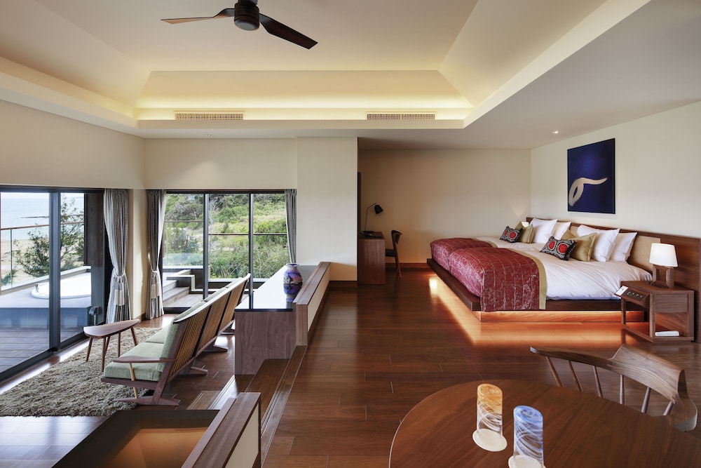 ヴィラスイート2F(ツイン) | ザ・ひらまつ ホテルズ & リゾーツ 宜野座