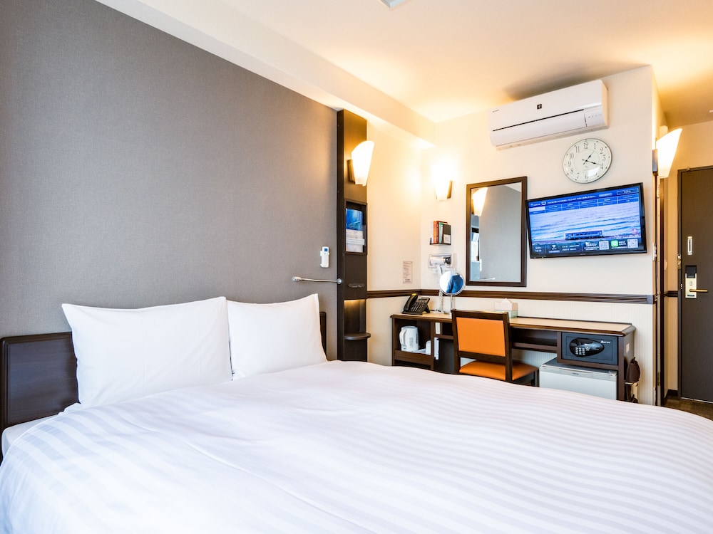 ダブルルーム 禁煙 客室2 | 東横INN 中部国際空港 2