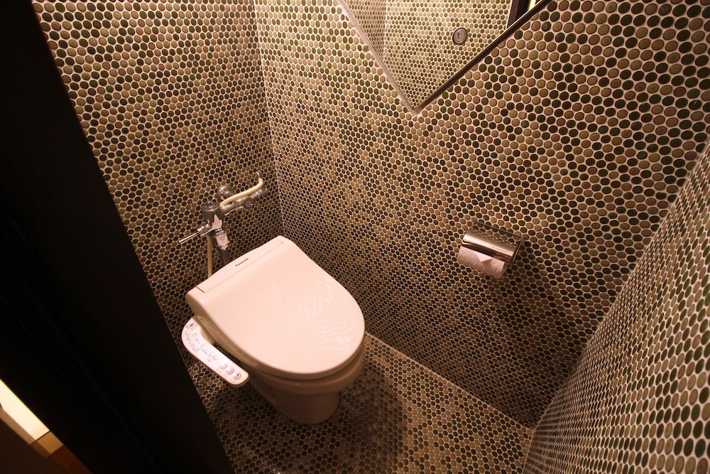 スタンダードダブルルーム (スカイツリービュー) バスルーム1 | ホテル ミュー - 大人限定