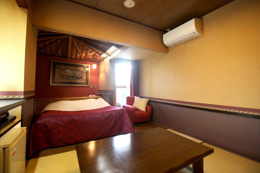 スタンダードダブルルーム (スカイツリービュー) 客室1 | ホテル ミュー - 大人限定