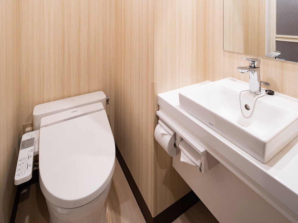 セミダブルルーム 清掃なし 客室1 | アイホテル京急蒲田