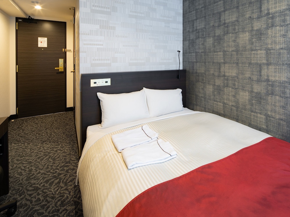 セミダブルルーム 清掃なし | アイホテル京急蒲田