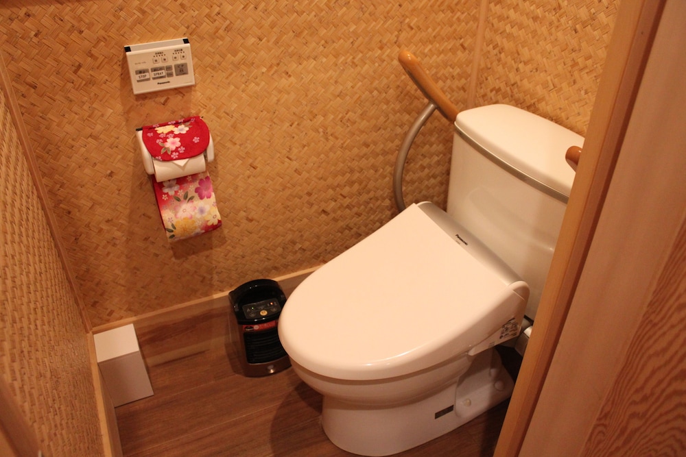 一棟貸し バスルーム1 | K's Villa 飛騨庵