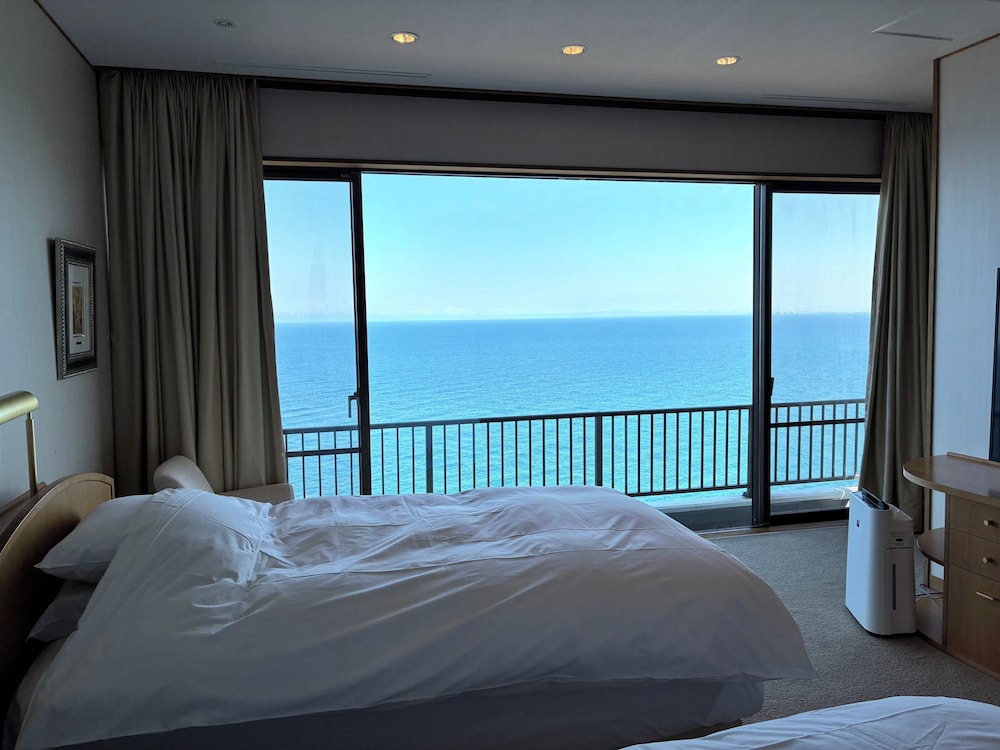 新館 特別和洋室 客室12 | 料亭湯宿 銀鱗荘