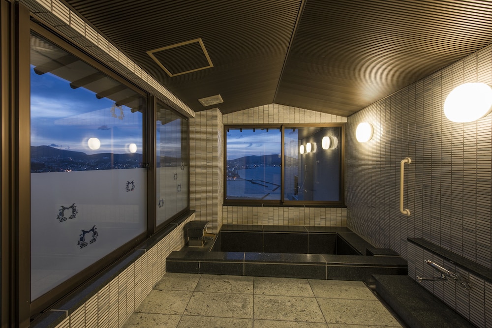 新館 特別和洋室 バスルーム0 | 料亭湯宿 銀鱗荘