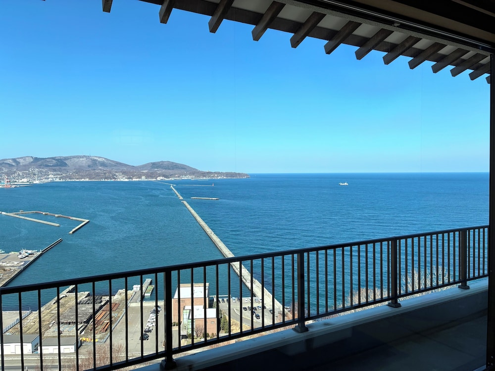 新館 特別和洋室 客室17 | 料亭湯宿 銀鱗荘