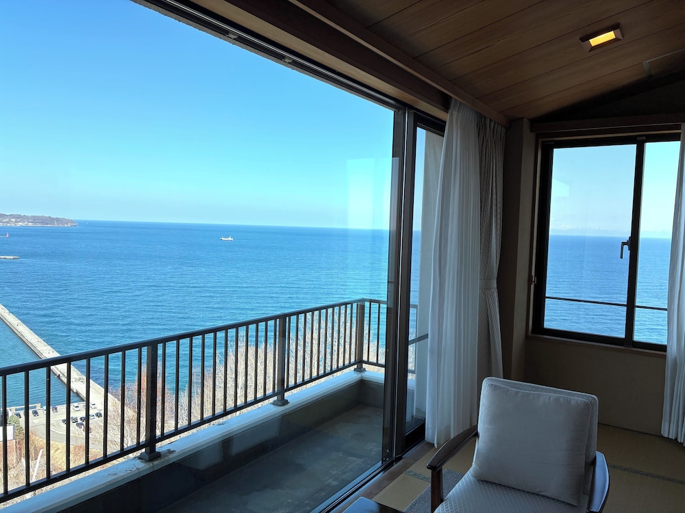 新館和室 客室6 | 料亭湯宿 銀鱗荘