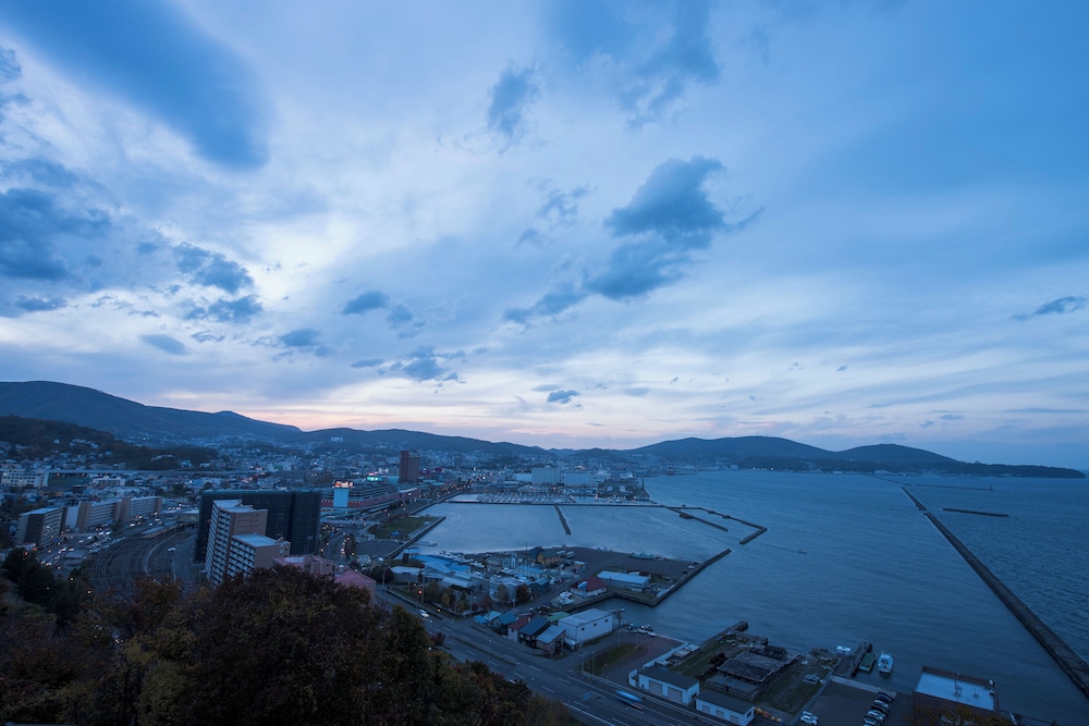 新館 特別和洋室 客室6 | 料亭湯宿 銀鱗荘