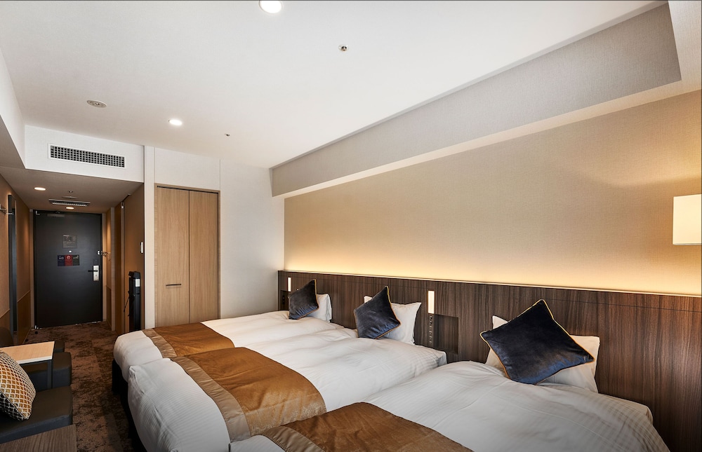 トリプルルーム 禁煙 客室1 | DEL style 大阪心斎橋 by Daiwa Roynet Hotel