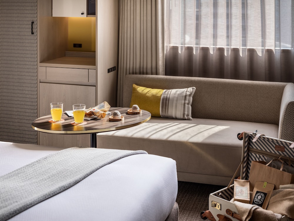 スーペリアキング (禁煙) 客室1 | 三井ガーデンホテル福岡祇園