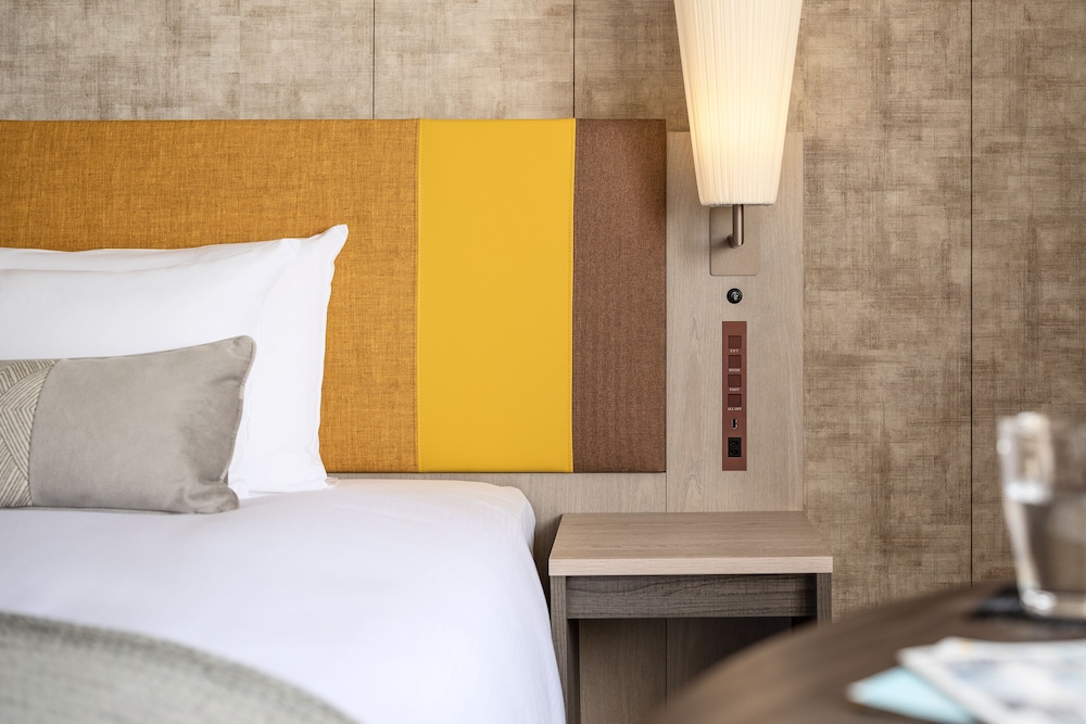 スタンダードツイン (禁煙) 客室の設備とサービス1 | 三井ガーデンホテル福岡祇園