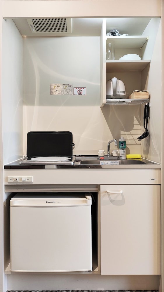 和風ダブルルーム 専用簡易キッチン0 | レジャリーホーム 難波