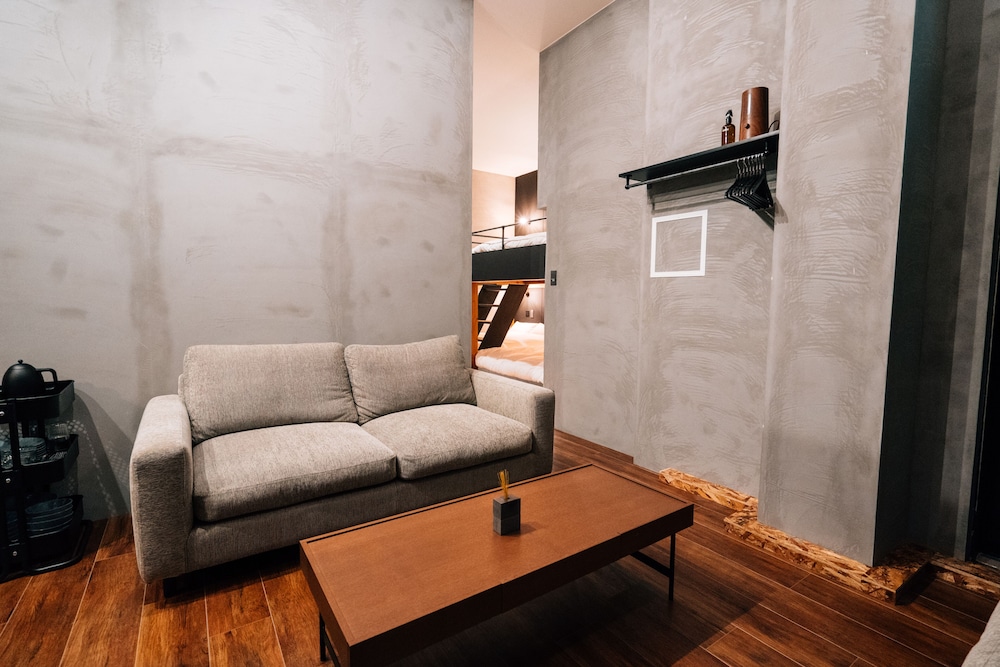 デラックス スタジオ ベッド (複数台) 禁煙 簡易キッチン (8 pax) リビング エリア0 | mizuka Nakasu 1 - unmanned hotel -