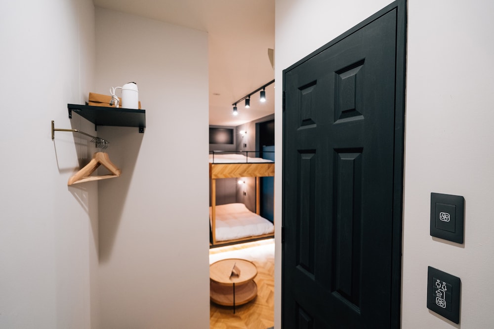 デラックス スタジオ ベッド (複数台) テラス 客室3 | mizuka Daimyo 3 ‐unmanned hotel‐