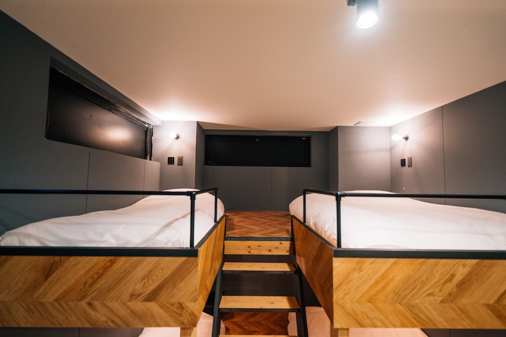 デラックス スタジオ ベッド (複数台) テラス 客室4 | mizuka Daimyo 3 ‐unmanned hotel‐