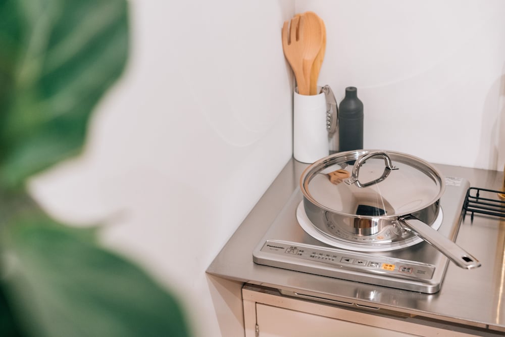 デラックス スタジオ ベッド (複数台) テラス 共用キッチン設備0 | mizuka Daimyo 3 ‐unmanned hotel‐