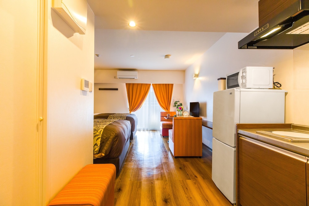 ツインルーム 専用キッチン0 | Mr.KINJO in URUMA