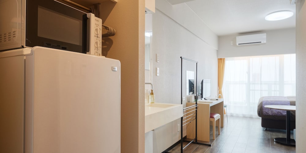 スタンダード ダブルルーム ダブルベッド 1 台 禁煙 客室3 | ミチ旅ホテル 読谷