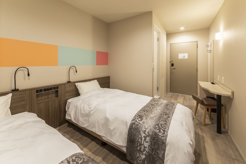 スタンダード ツインルーム 禁煙 客室2 | SARASA HOTEL 道頓堀