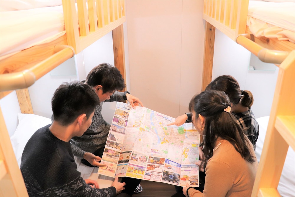 セミプライベートルーム 4人利用 二段ベッド2台 禁煙 客室3 | JAM HOSTEL博多駅前