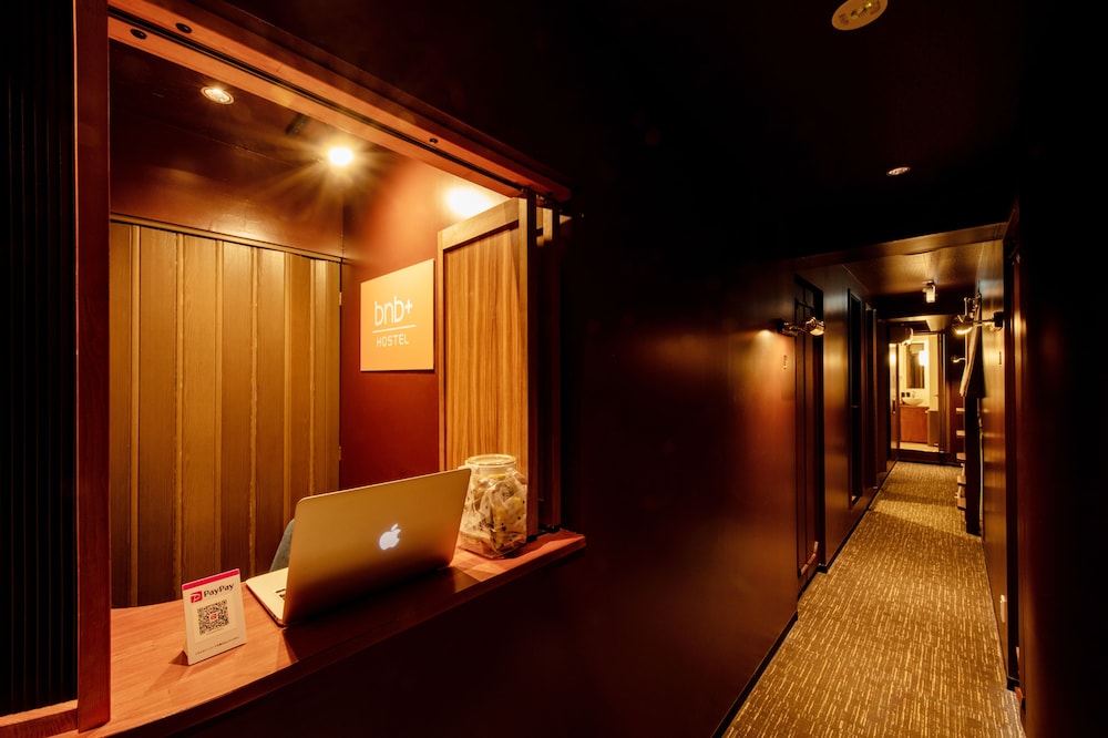 フロント1 | bnb+ 上野御徒町 フロント1 | bnb+ 上野御徒町