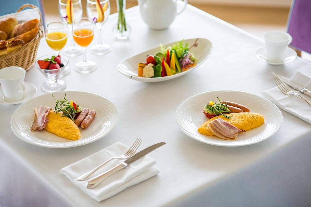 レストラン1 | ルークプラザホテル