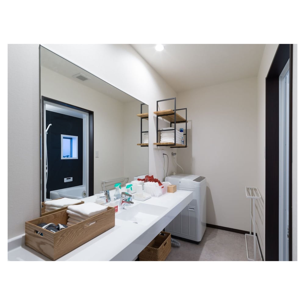 House 108 バスルームのシンク0 | Rakuten STAY HOUSE x WILL STYLE 佐世保