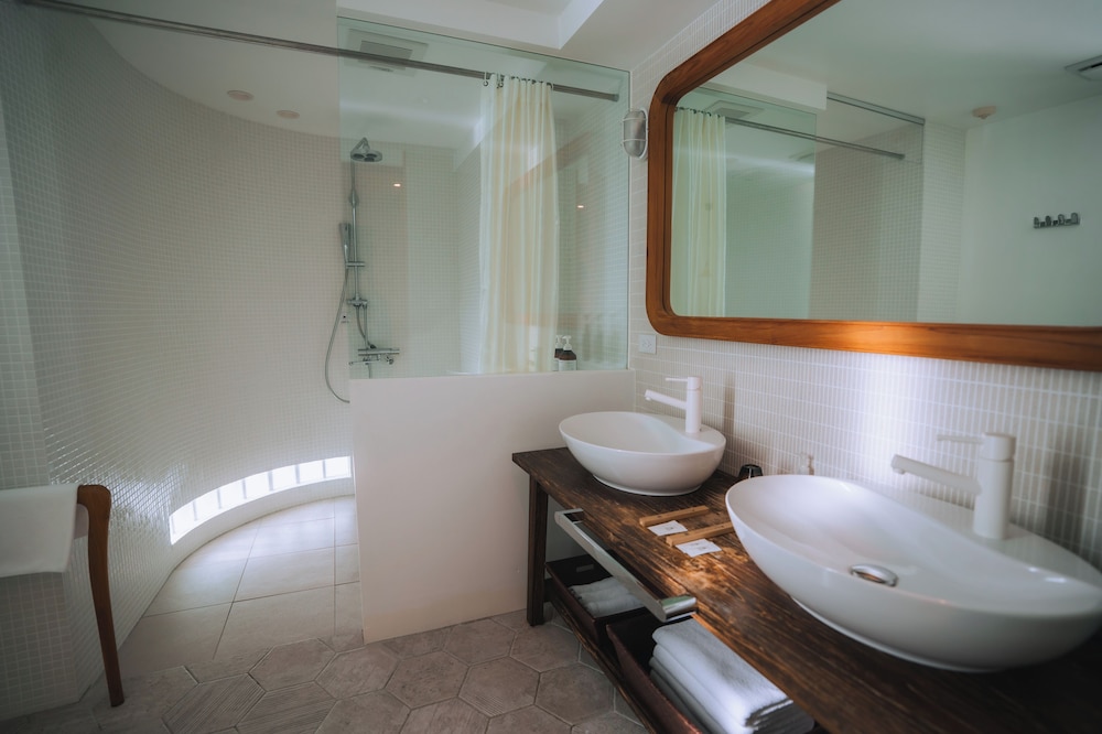 エグゼクティブ コンドミニアム 3 ベッドルーム 禁煙 手持ち式のシャワーヘッド0 | ブルー ステーキ ワンダー ナガハマ