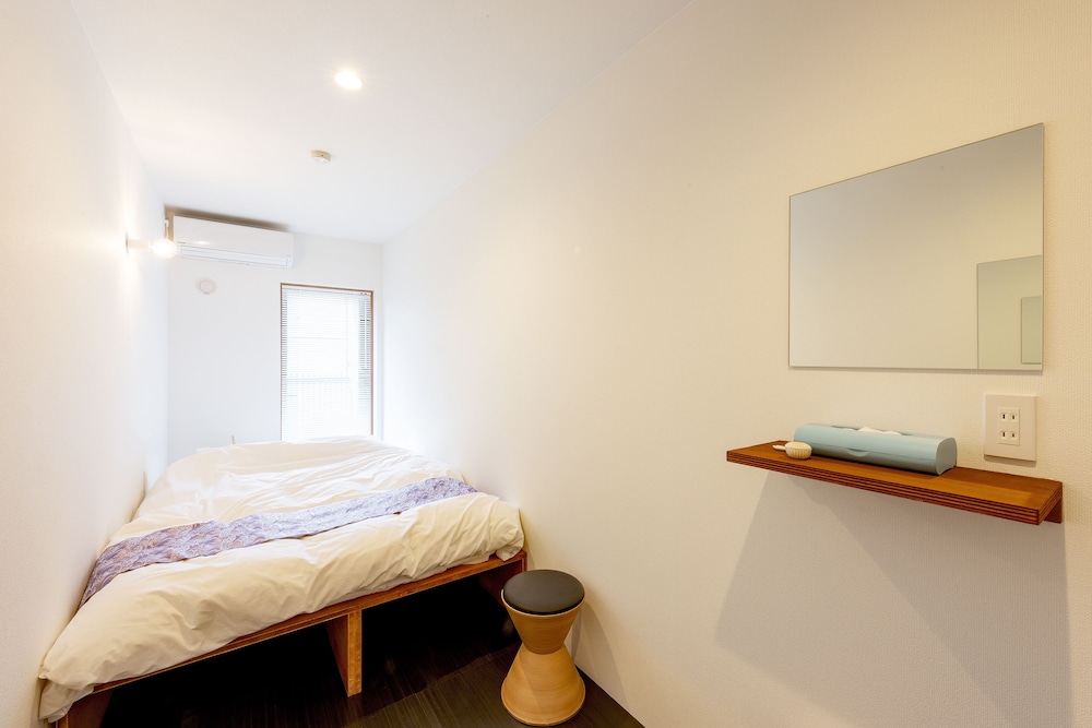 スタンダード ダブルルーム 共用バスルーム 客室4 | plat hostel keikyu asakusa karin