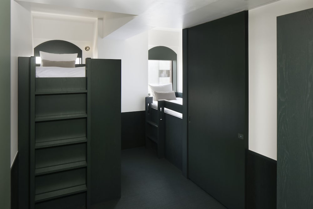 スタンダード トリプルルーム ベッド (複数台) 禁煙 シティビュー | DDD HOTEL