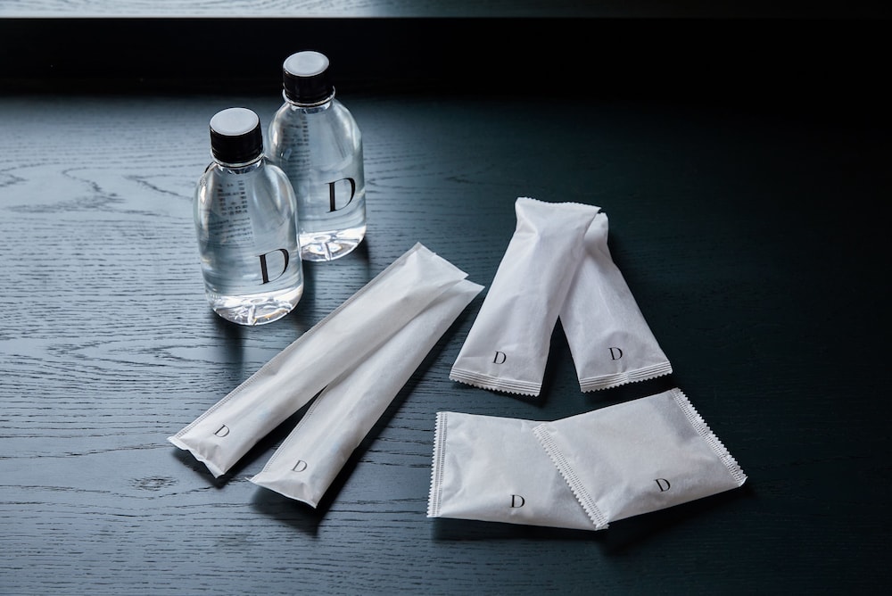 ミニマルダブルルーム 客室の設備とサービス1 | DDD HOTEL