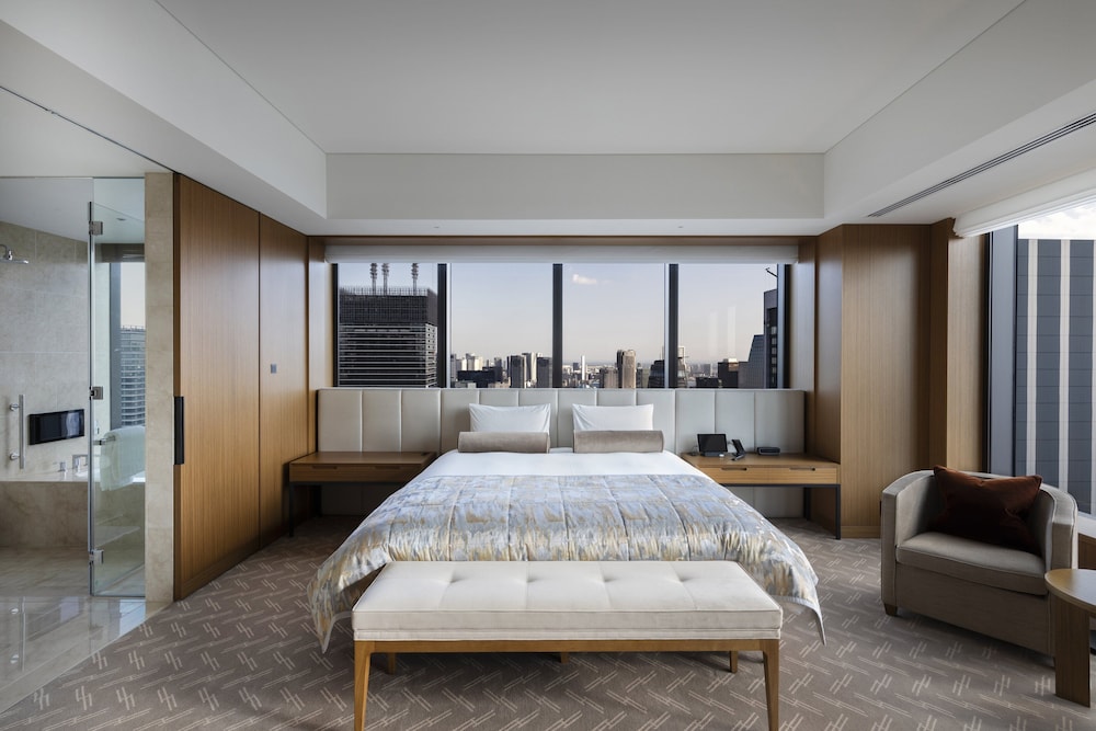 プレステージコーナー キング 56平米 客室1 | The Okura Tokyo (オークラ東京)