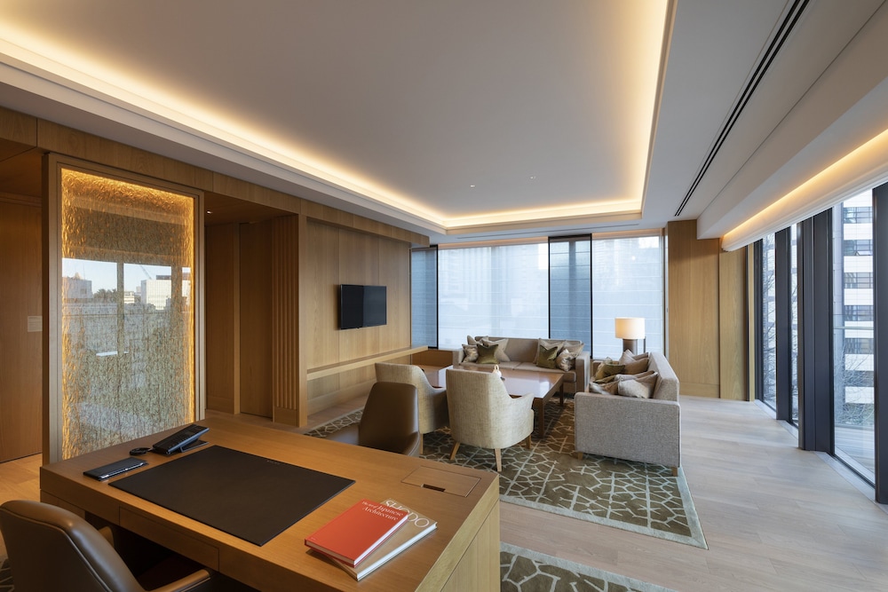 ヘリテージスイート ツイン バルコニー (朝食・クラブラウンジ利用付) 120平米 客室1 | The Okura Tokyo (オークラ東京)