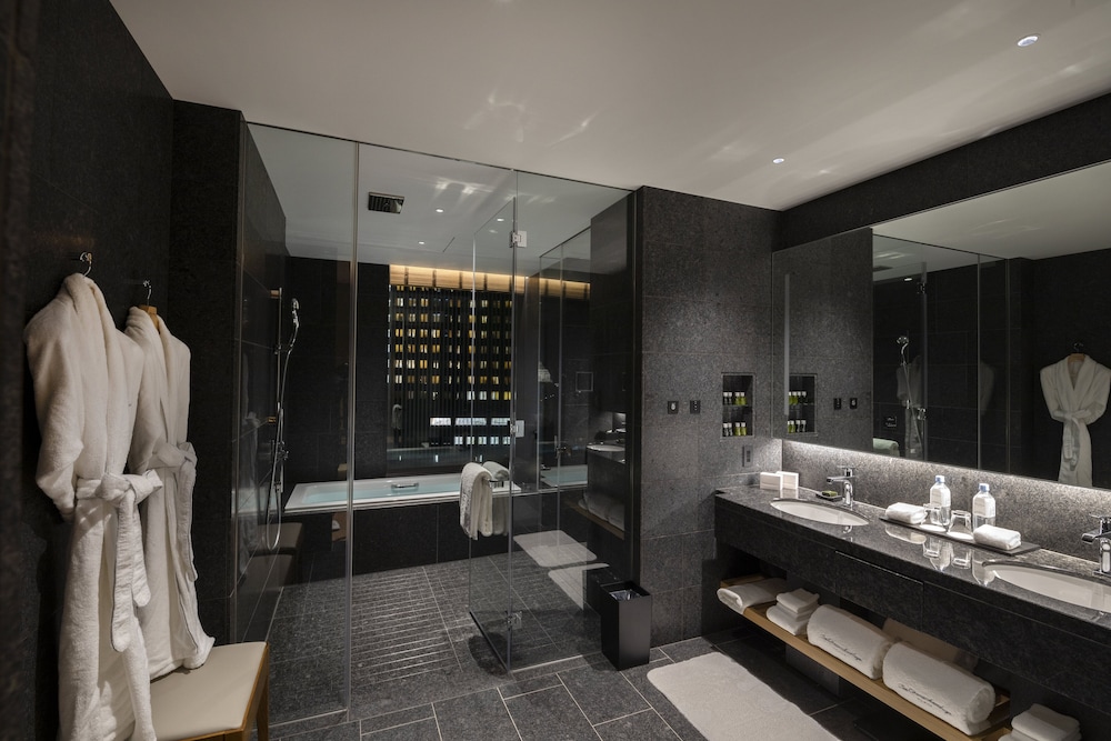 ヘリテージスイート ツイン (朝食・クラブラウンジ利用付) 120平米 バスルーム0 | The Okura Tokyo (オークラ東京)