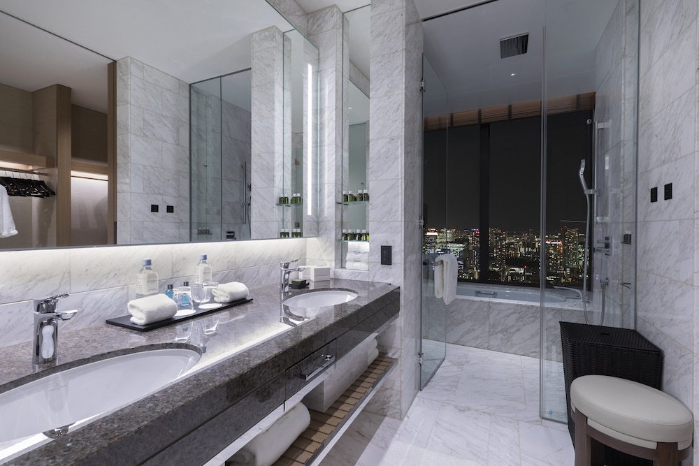 コーナースイート ツイン (朝食・クラブラウンジ利用付) 106平米 バスルーム0 | The Okura Tokyo (オークラ東京)