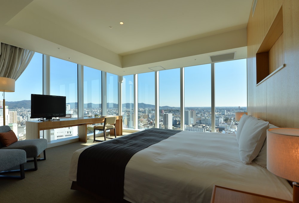 ラグジュアリーコーナーキング禁煙 | ホテル アーク リッシュ 豊橋