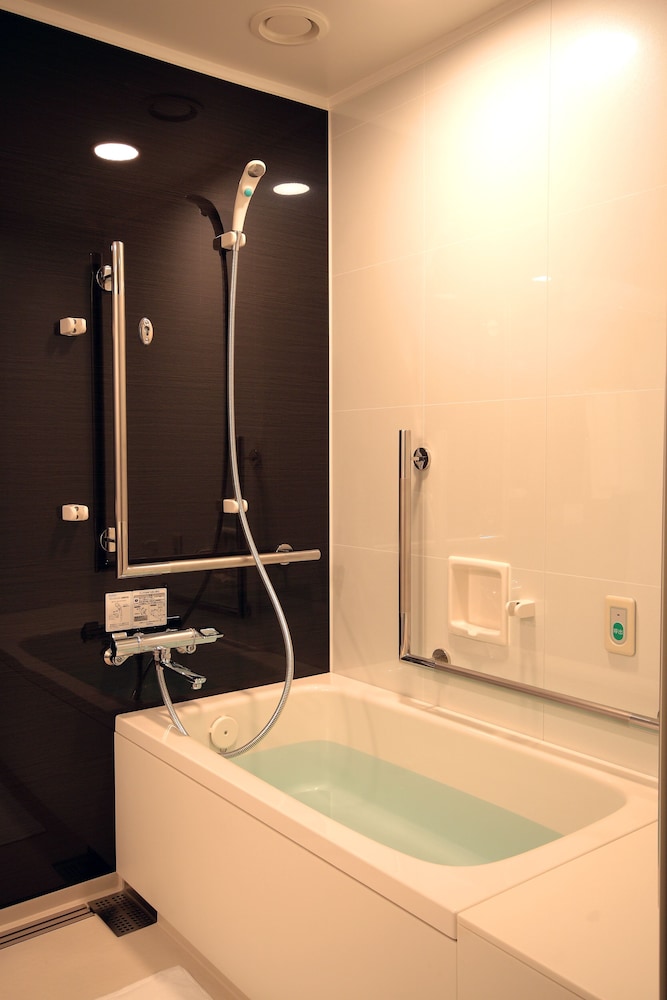 ユニバーサルツイン禁煙 景色なし バスルーム0 | ホテル アーク リッシュ 豊橋