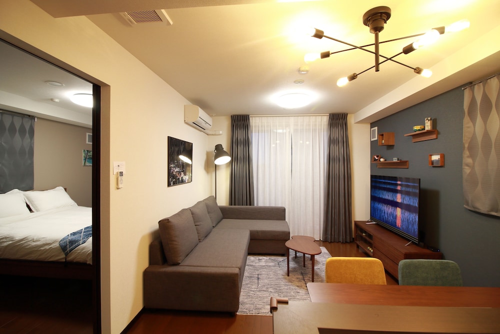 ã¢ããŒãã¡ã³ã 501 | W&M ããŠã¹