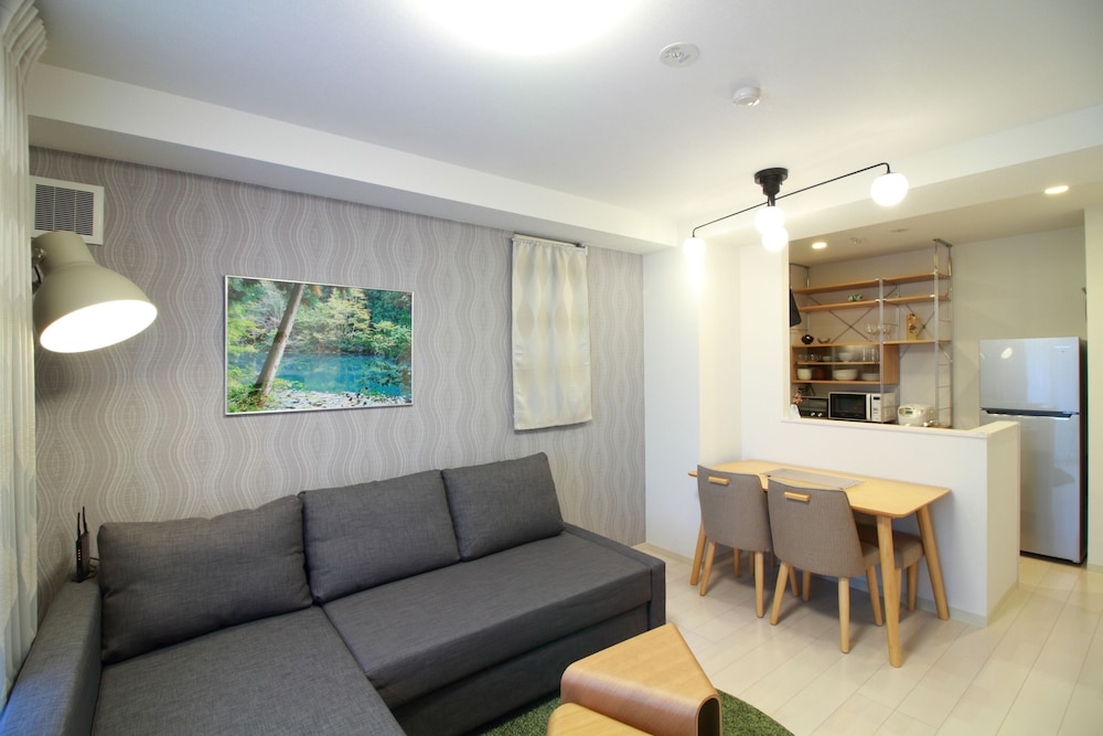 ã¢ããŒãã¡ã³ã 201 ãªãã³ã° ãšãªã¢0 | W&M ããŠã¹