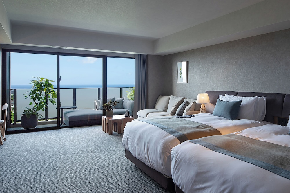 ヒルトップスイート50平米/テラス付/禁煙 | グランディスタイル 沖縄 読谷 ホテル & リゾート