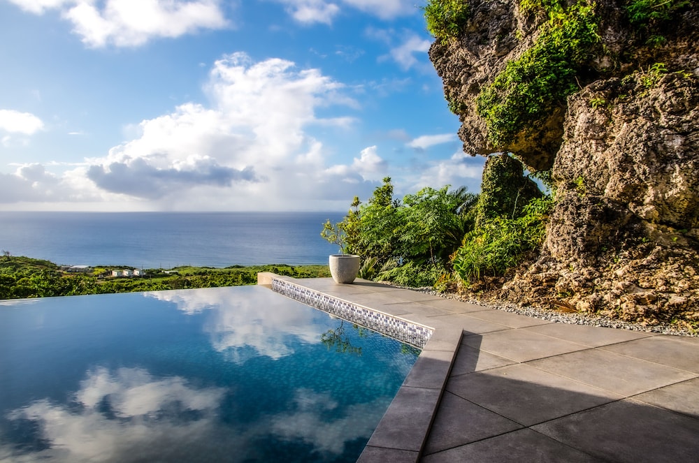 トケイ ビーチ / オーシャン ビュー1 | ハナリ・ヴィラ・コウリ