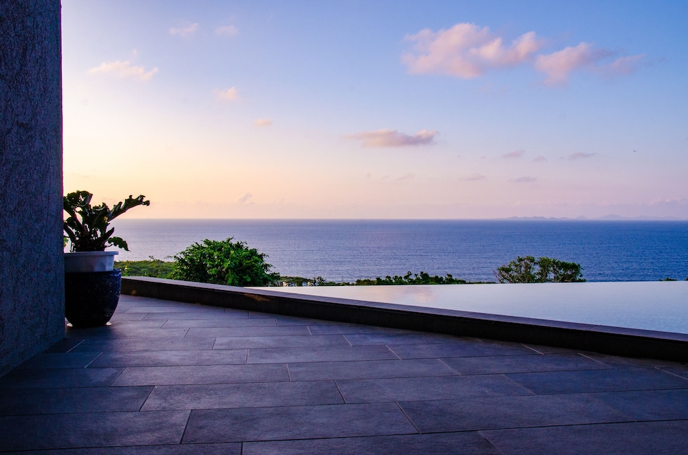 ピース バルコニーからの眺望2 | ハナリ・ヴィラ・コウリ