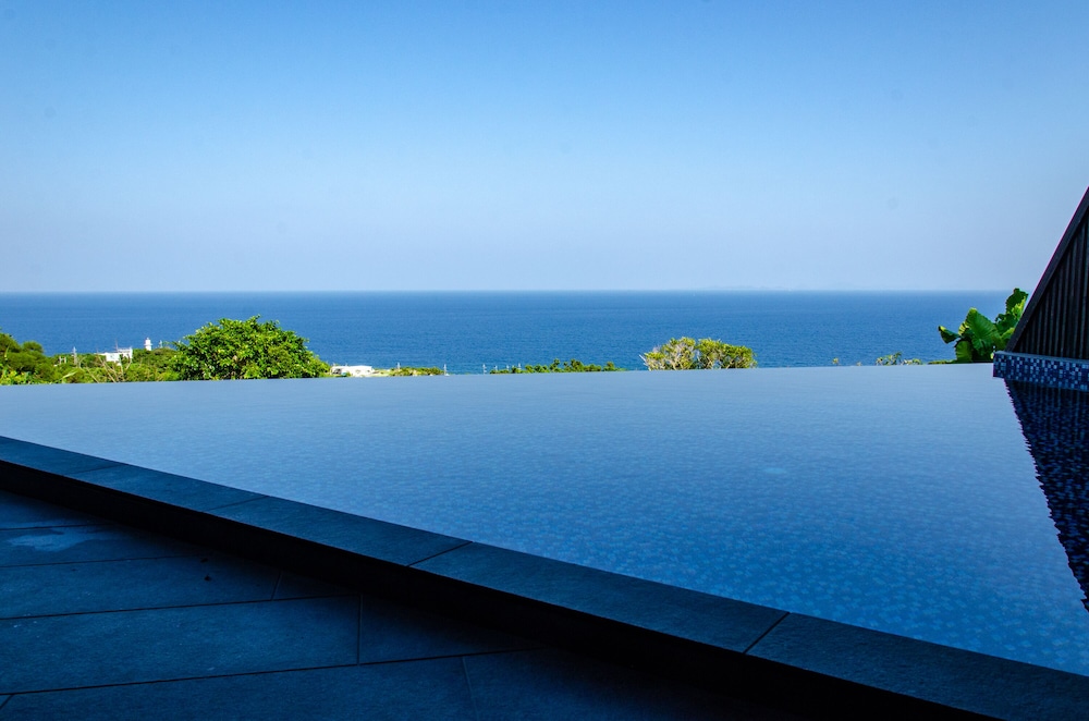 ピース ビーチ / オーシャン ビュー1 | ハナリ・ヴィラ・コウリ