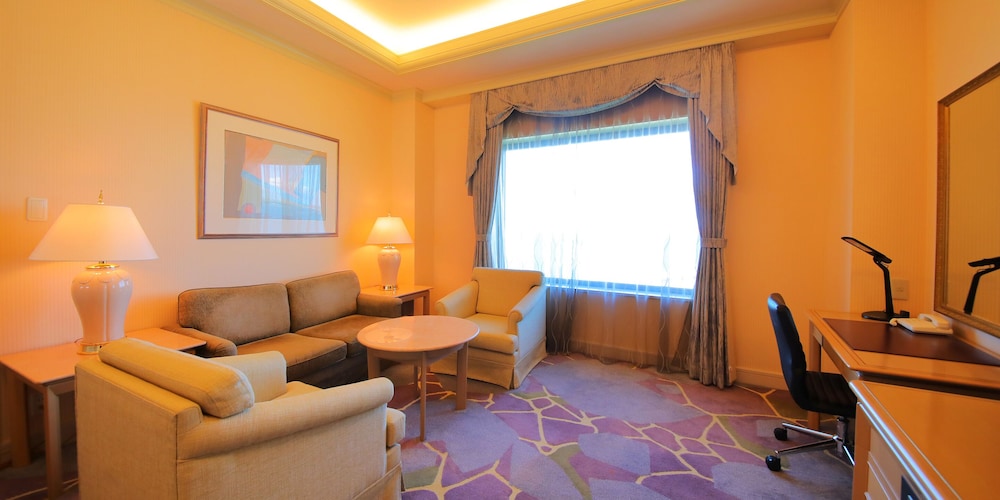 クラウンスイート 禁煙 客室1 | サフィール ホテル 稚内