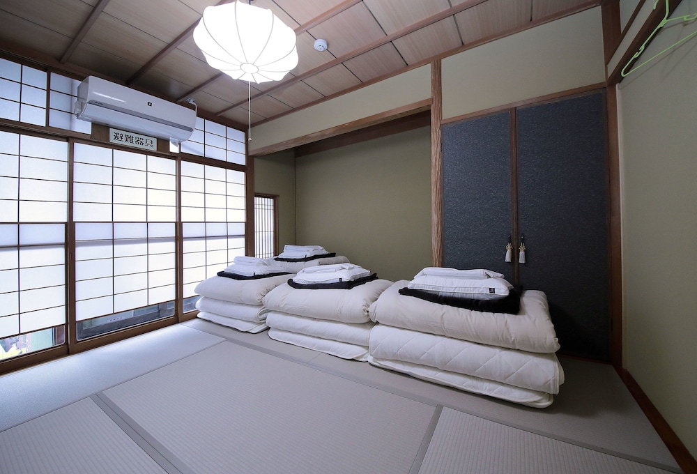 和室 3人部屋 客室1 | トリップ & スリープホステル大須
