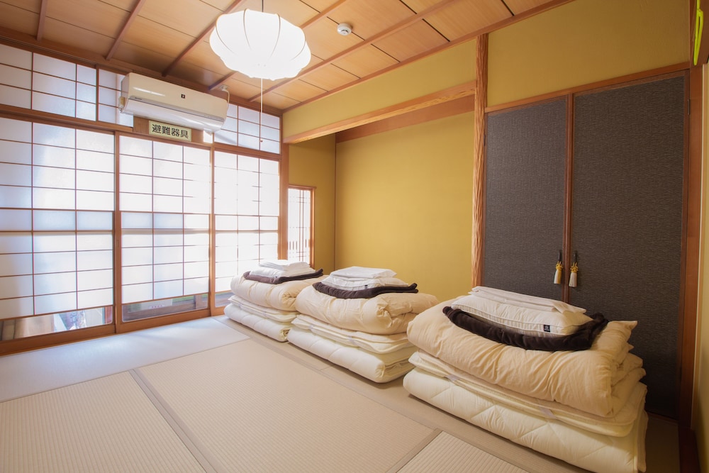 和室 3人部屋 | トリップ & スリープホステル大須