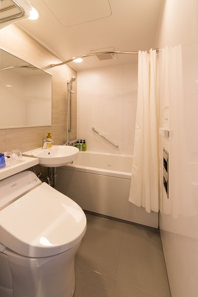 ダブルルーム (素泊まりプラン) 禁煙 バスルーム0 | JR西日本グループ ヴィアインプライム京都駅八条口